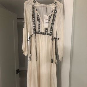 Women’s dress